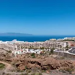 Ocean Garden 2br Climatized Pool & Parking شقة أذيخي