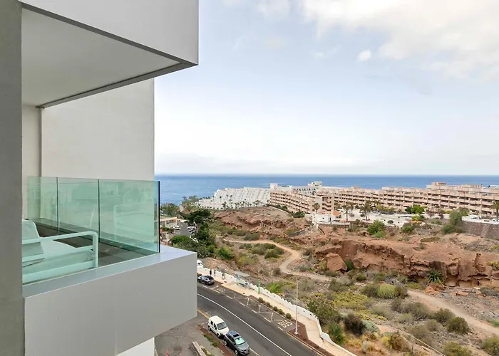 Ocean Garden 2br Climatized Pool & Parking * アデヘ