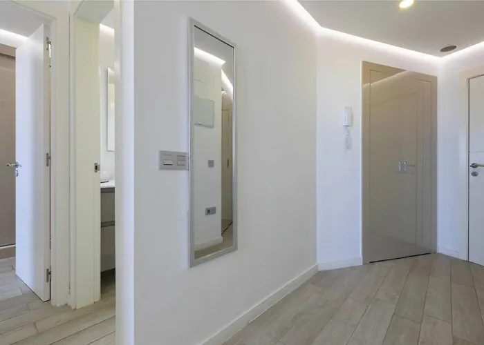 Daire Ocean Garden 2br Climatized Pool & Parking *